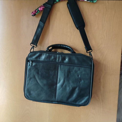 ASUS leather bag like new, men's business laptop bag