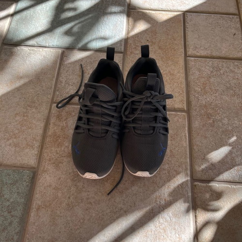 Puma athletic shoes for boys used, size 36