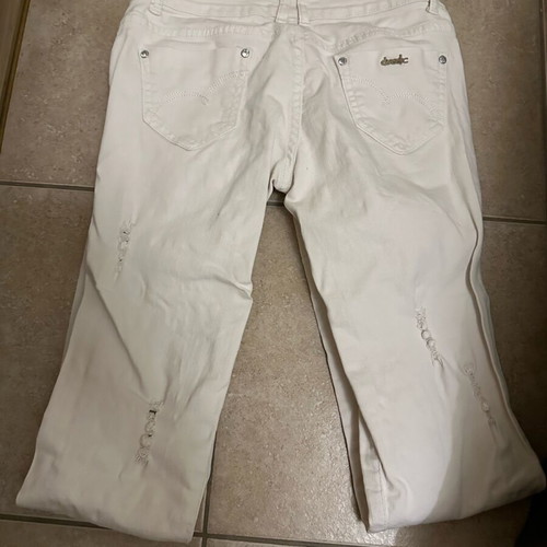 White jeans like new with rips, size M