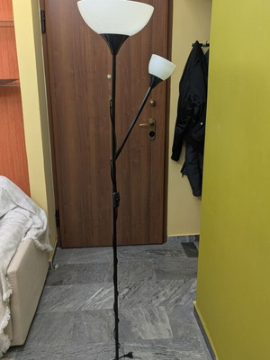 Φωτιστικό δαπέδου ύψος 170 σαν καινούργιο, κατάλληλο για σαλόνι ή δωμάτιο