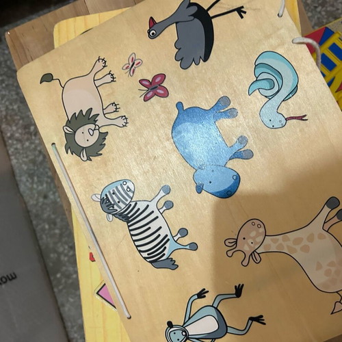 Children's puzzles like new