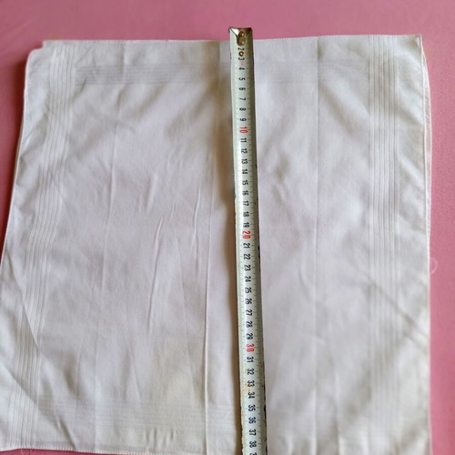 Vintage white cotton handkerchiefs set of 2 like new, 39x39 cm