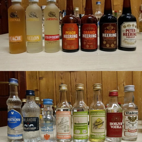 Miniature bottles of drinks like new, pack of 105 pieces