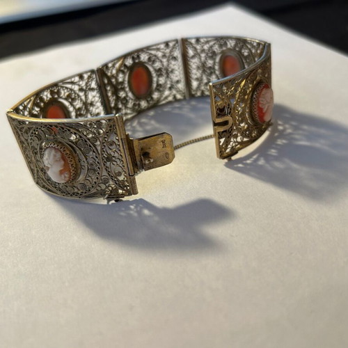 Vintage silver bracelet with cameo like new
