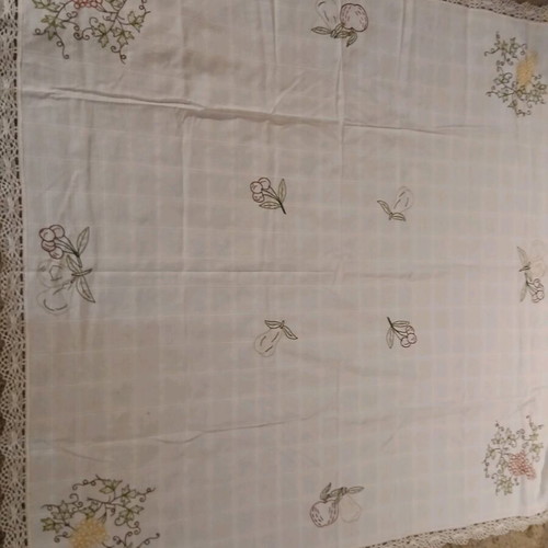 Handmade embroidered tablecloth like new with crocheted lace