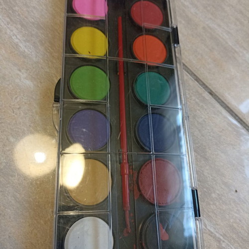Watercolor paint set with brush, unused
