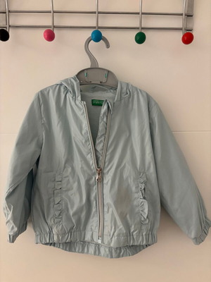 Benetton thin waterproof jacket 12-18 months like new