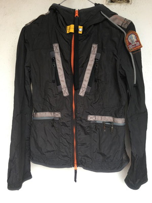 PJS Parajumpers Windbreaker size S like new, gray