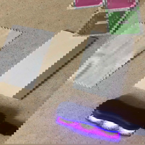 Λάμπα UV για γυαλί στο τηλέφωνο καινούργια