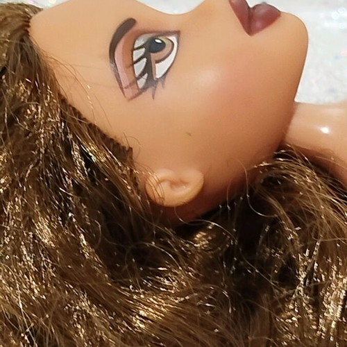 Bratz dolls used, lot of 3 damaged for restoration projects