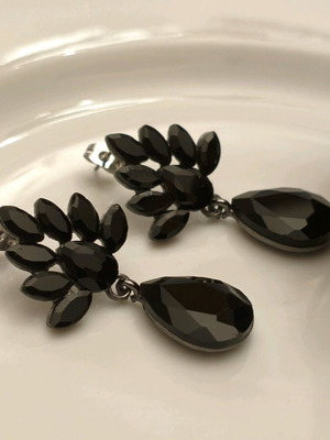Earrings made of Hypoallergenic Brass with Black Crystals new