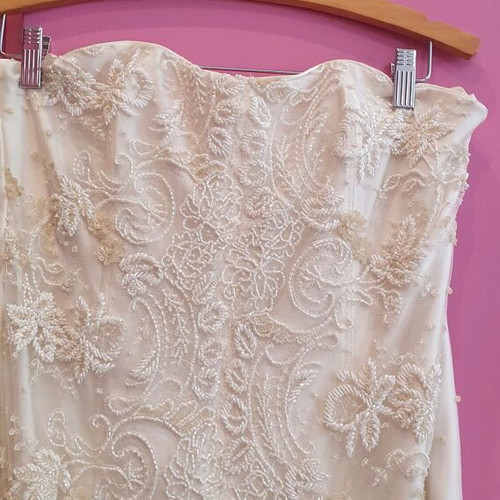 Vintage wedding dress with lace straight cut new, white size M