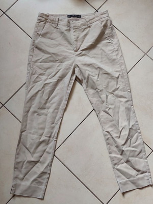 Zara women's office pants like new, beige, size S