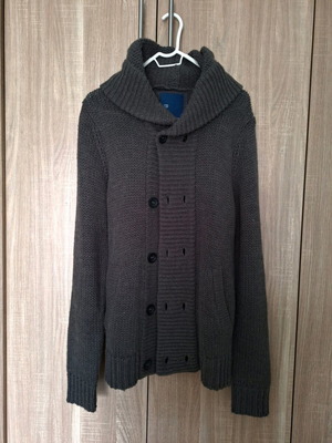 Gray Bershka cardigan size Medium like new