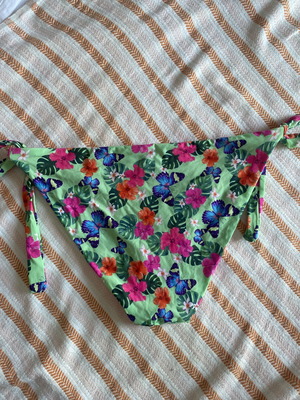 Calzedonia bikini medium like new, multicolor