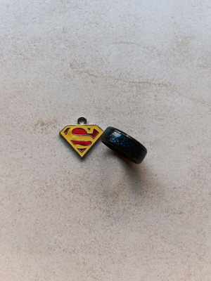 Ring and Superman pendant like new, no chain