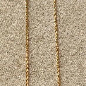 Gold-plated stainless steel necklace with circle design like new