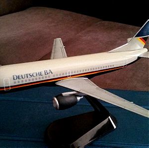 Boeing 737-300 Deutsche BA