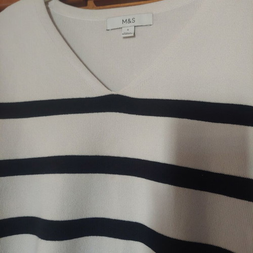 M&S striped V-neck cotton blouse like new, black and white