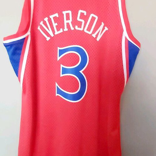 Mitchell and Ness Allen Iverson 1996-97 Swingman Jersey new