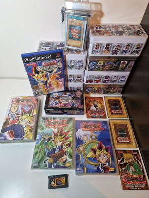 Yugioh διάφορα σαν καινούργια, 2 rule books, 2 deck zones, παιχνίδια, DVD, βιντεοκασέτα