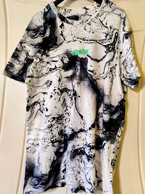 T-shirt κοντομάνικο ανδρικό μεταχειρισμένο, μέγεθος M, μαύρο και άσπρο με σχέδιο