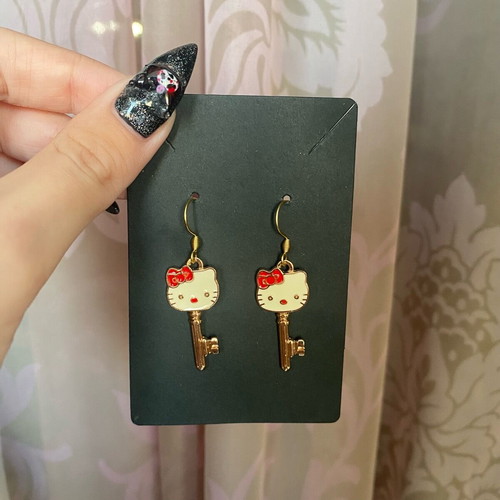 Hello Kitty key-shaped earrings new, gold tone