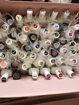 Aloha nail polishes like new
