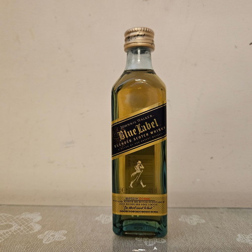 Johnnie Walker Blue Label Whisky miniature new, glass bottle 50ml