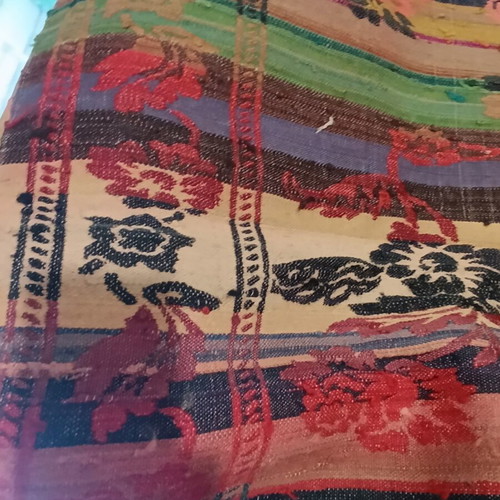 Vintage machine-woven rug, 220x200 cm