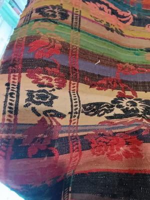 Vintage machine-woven rug, 220x200 cm