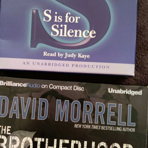 Audiobooks mystery and crime like new, pack of 6 titles