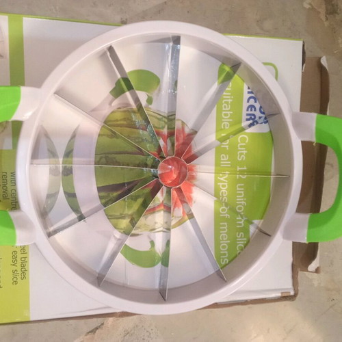 Watermelon slicer like new