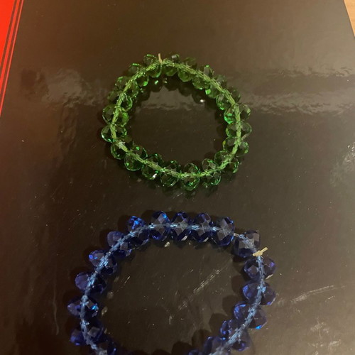 Bracelets set of 2 in blue and green with shiny beads