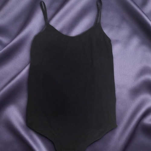 Black bodysuit, elastic, ideal for dance or fitness