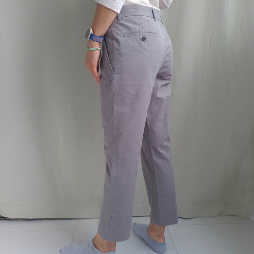 Nicole Farhi women's chino capri pants size S W28 L25, gray
