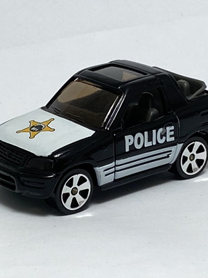 Toyota Rav4 Cabrio Police Majorette collectible car 1:64 scale new
