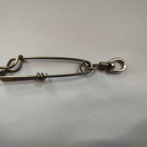 Tuna safety pin with swivel 14cm new
