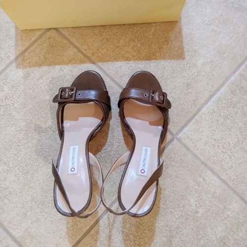 L'Autre Chose brown sandals, new, size 37.5