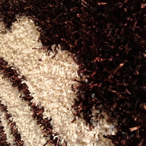 Shaggy rug dark brown with ecru flowers new 2x3