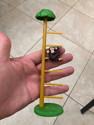 Madagascar chimpanzee used, Happy Meal toy 20 cm