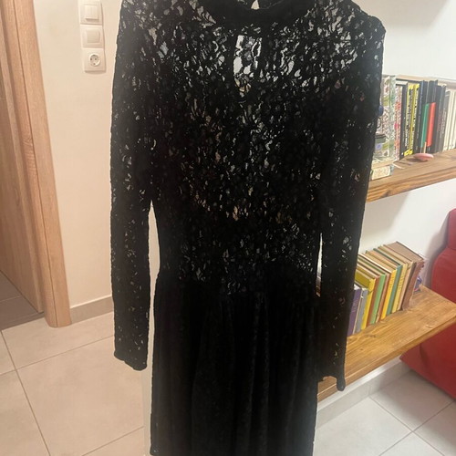 Lace dress black like new, cotton elastic without lining, size S