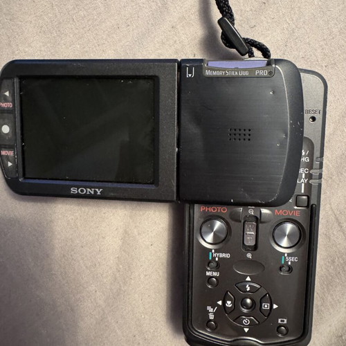 Sony Cyber-shot DSC M1 camera