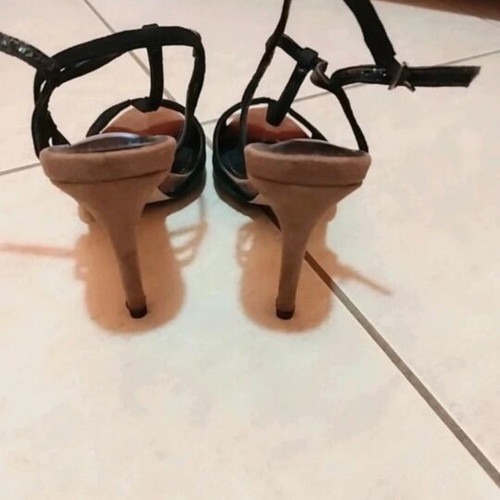 High-heeled sandals like new, black with green and chocolate colors