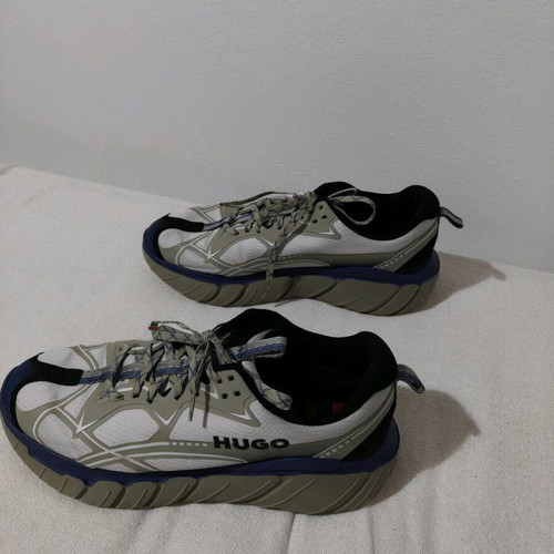 HUGO sneakers size 44 like new, gray