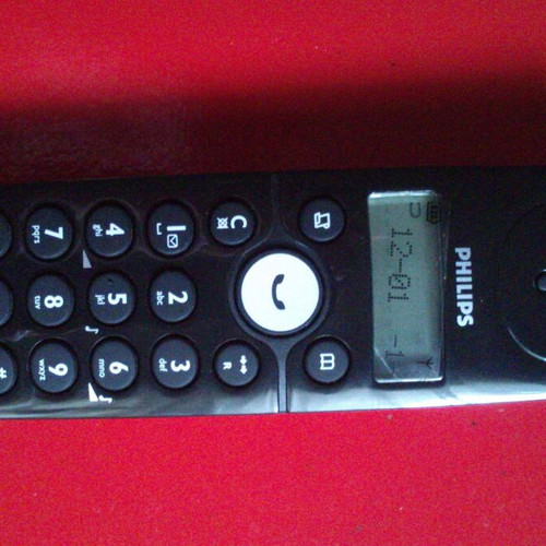 Philips CD140 cordless phone new, sealed batteries included
