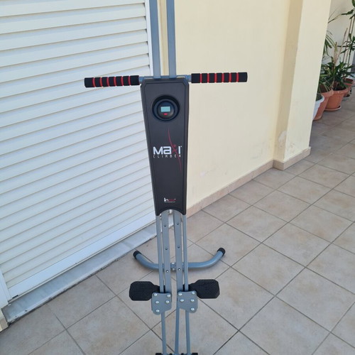 Maxi Climber vertical climbing exercise machine, like new