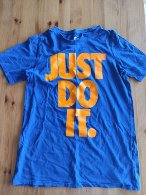 Μακό μπλουζάκι Nike μεταχειρισμένο, μέγεθος 152 cm, 12 ετών