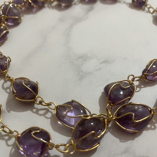 Amethyst bead necklace like new, purple and gold