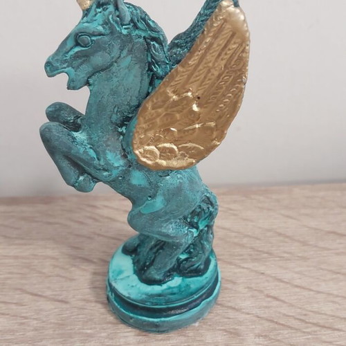 Pegasus gypsum statue new condition